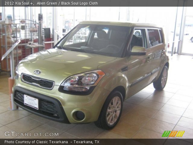 2012 Kia Soul + in Alien Green