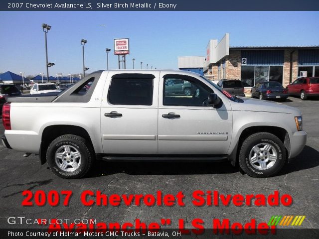 2007 Chevrolet Avalanche LS in Silver Birch Metallic