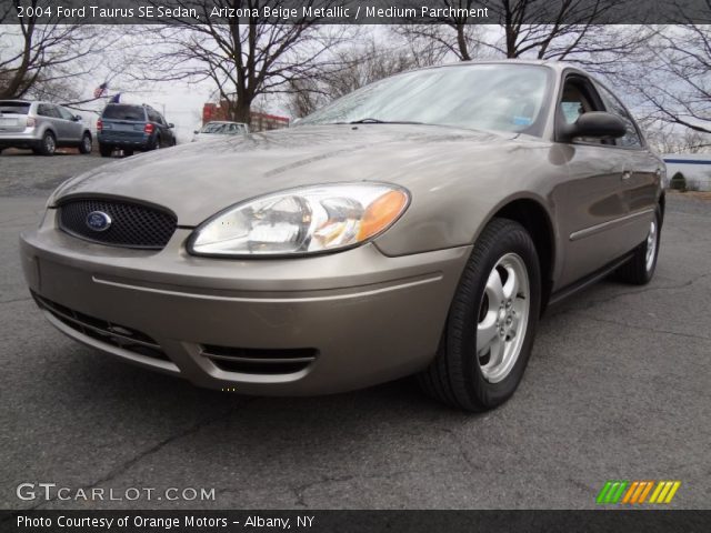 2004 Ford Taurus SE Sedan in Arizona Beige Metallic
