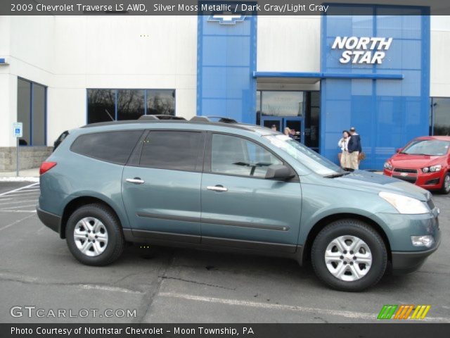 2009 Chevrolet Traverse LS AWD in Silver Moss Metallic