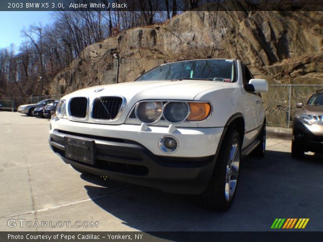 2003 BMW X5 3.0i in Alpine White
