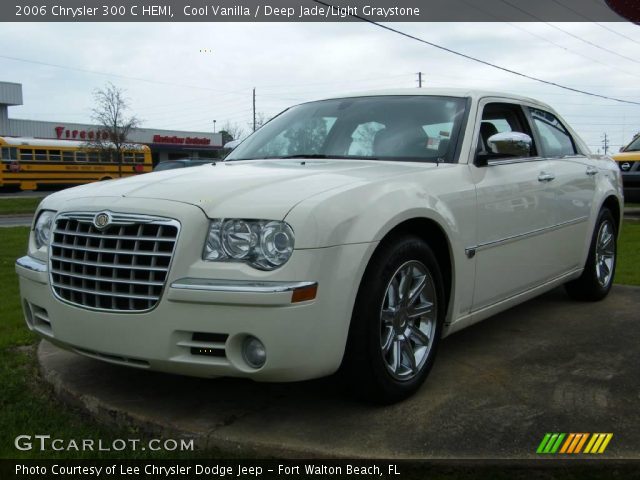 2006 Chrysler 300 C HEMI in Cool Vanilla