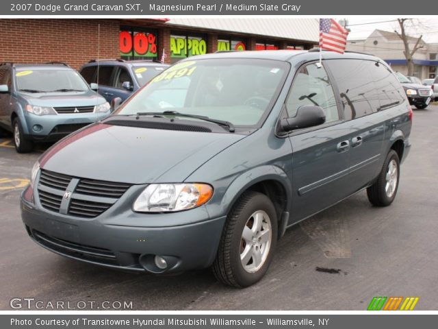 2007 Dodge Grand Caravan SXT in Magnesium Pearl