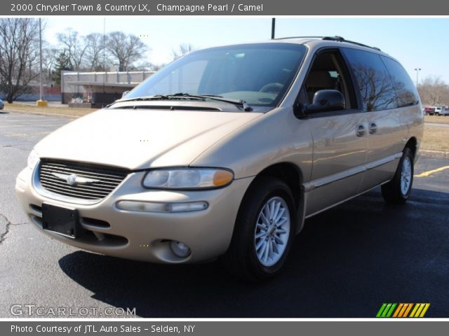 2000 Chrysler Town & Country LX in Champagne Pearl