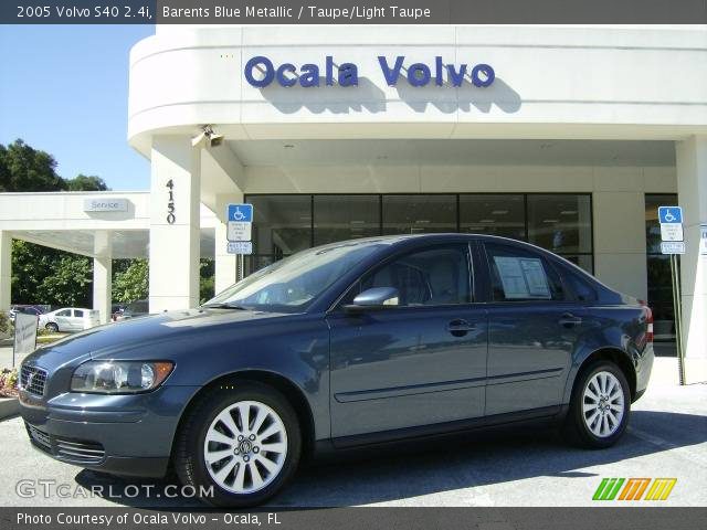 2005 Volvo S40 2.4i in Barents Blue Metallic