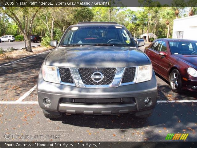 2005 Nissan Pathfinder SE in Storm Gray Metallic