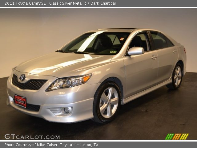 2011 Toyota Camry SE in Classic Silver Metallic