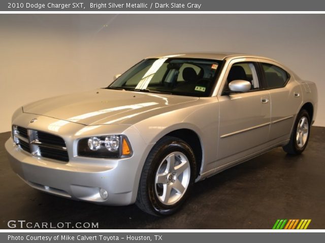 2010 Dodge Charger SXT in Bright Silver Metallic