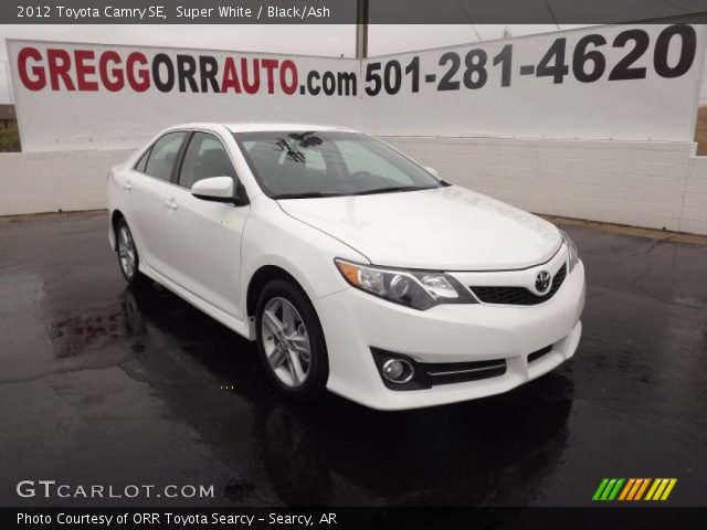 2012 Toyota Camry SE in Super White