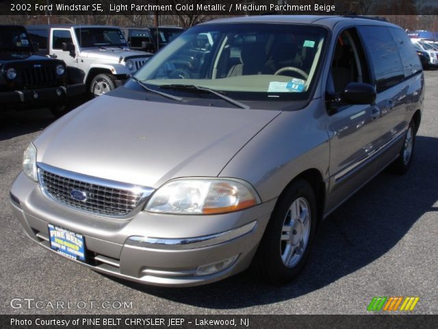 2002 Ford Windstar SE in Light Parchment Gold Metallic