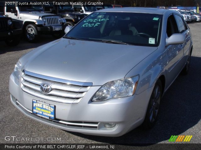 2007 Toyota Avalon XLS in Titanium Metallic