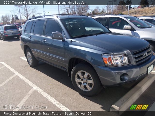 2004 Toyota Highlander V6 4WD in Bluestone Metallic