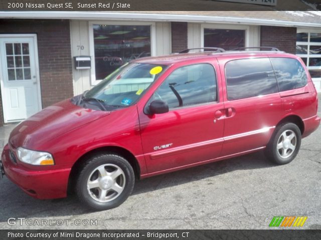 2000 Nissan Quest SE in Sunset Red