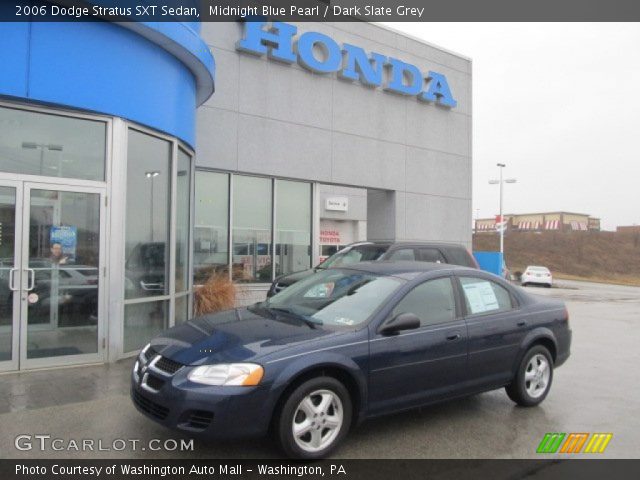 2006 Dodge Stratus SXT Sedan in Midnight Blue Pearl