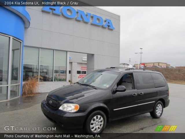 2004 Kia Sedona LX in Midnight Black