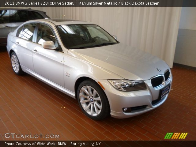 2011 BMW 3 Series 328i xDrive Sedan in Titanium Silver Metallic