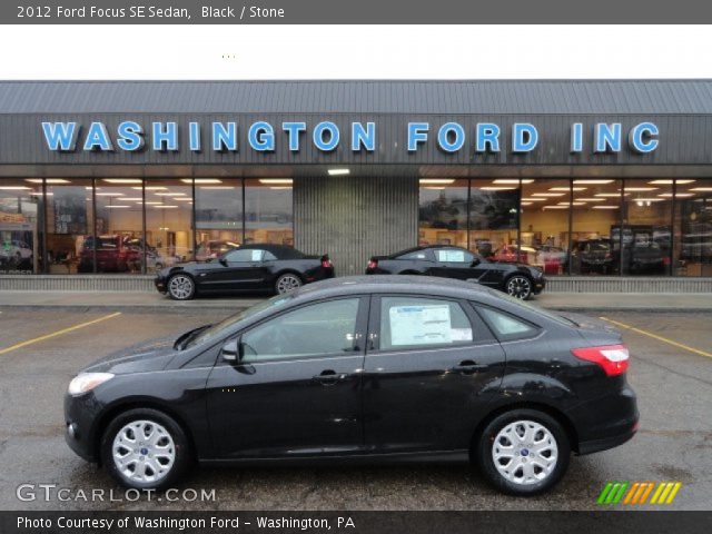 2012 Ford Focus SE Sedan in Black