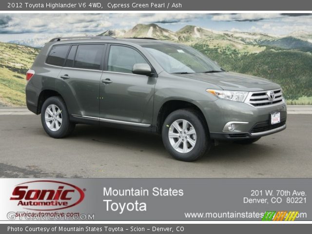 2012 Toyota Highlander V6 4WD in Cypress Green Pearl