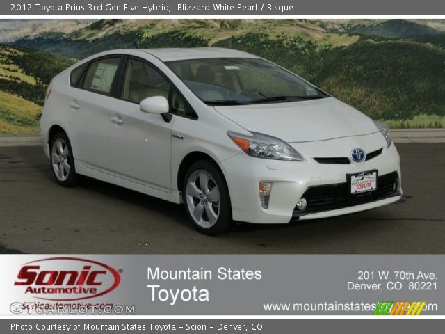 2012 Toyota Prius 3rd Gen Five Hybrid in Blizzard White Pearl