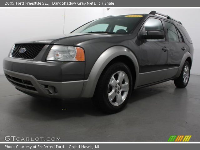 2005 Ford Freestyle SEL in Dark Shadow Grey Metallic