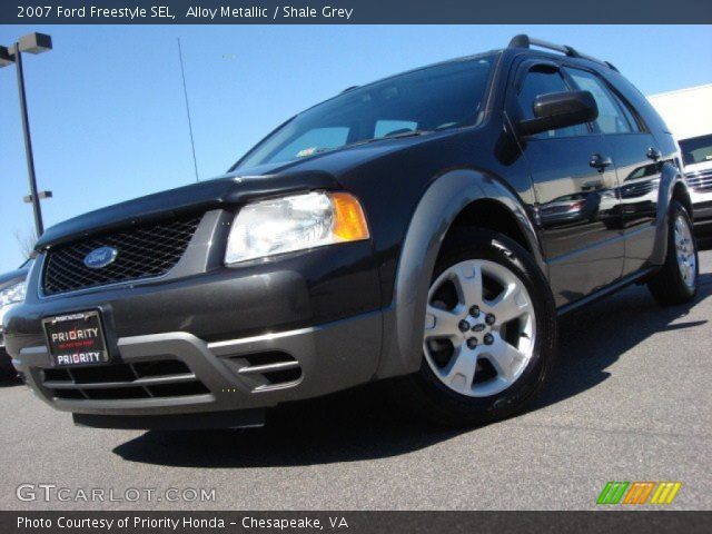 2007 Ford Freestyle SEL in Alloy Metallic