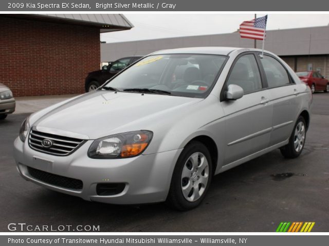 2009 Kia Spectra EX Sedan in Bright Silver Metallic