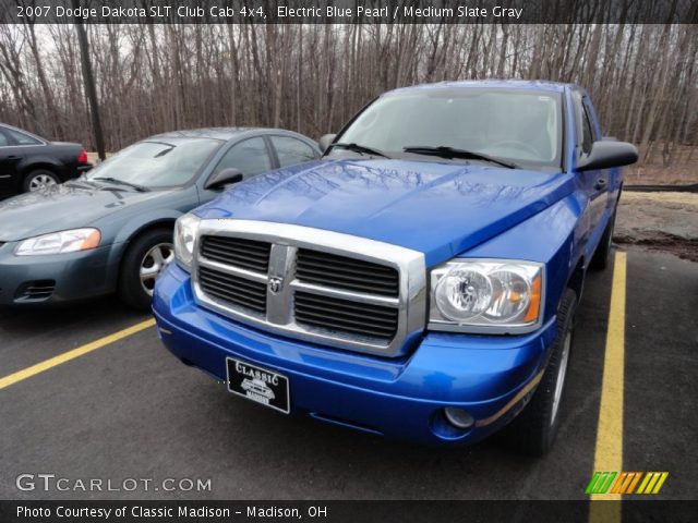 2007 Dodge Dakota SLT Club Cab 4x4 in Electric Blue Pearl