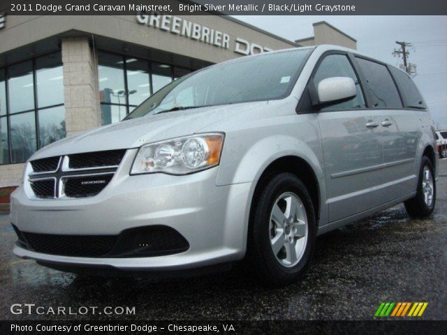 2011 Dodge Grand Caravan Mainstreet in Bright Silver Metallic