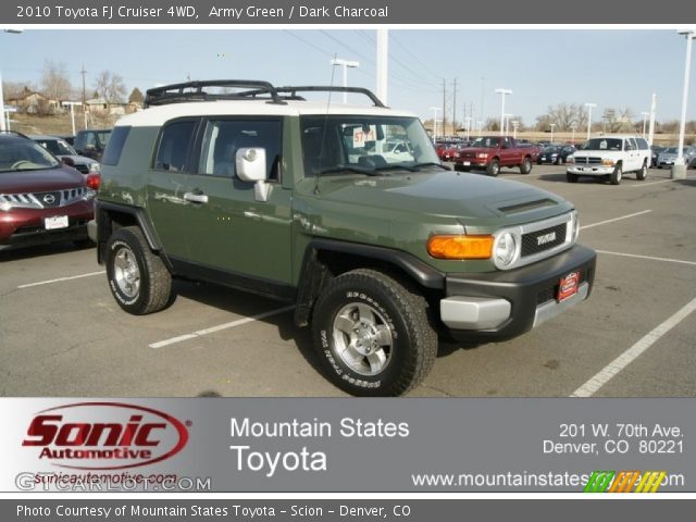 2010 Toyota FJ Cruiser 4WD in Army Green