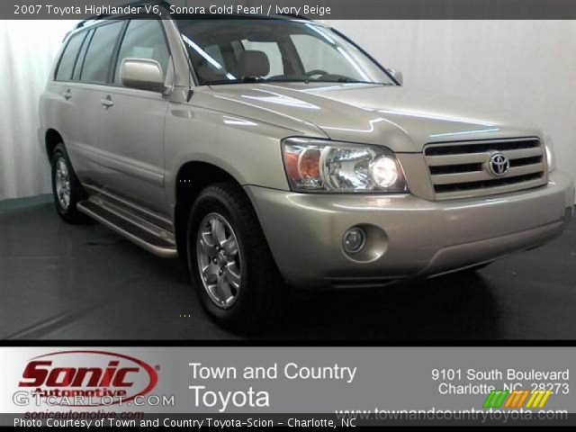 2007 Toyota Highlander V6 in Sonora Gold Pearl