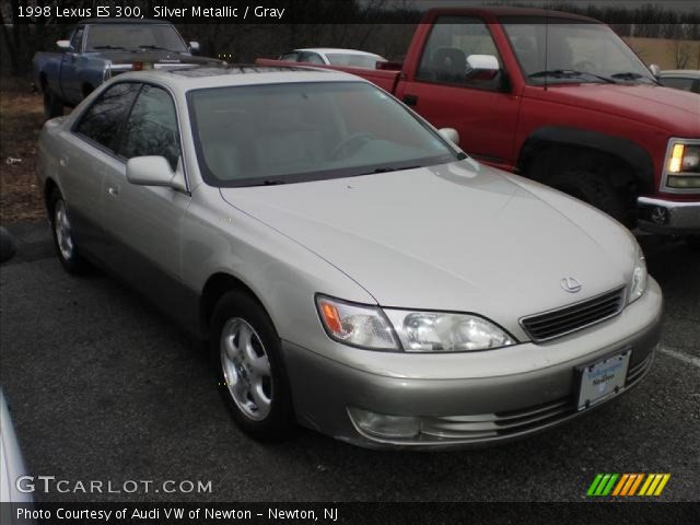 1998 Lexus ES 300 in Silver Metallic