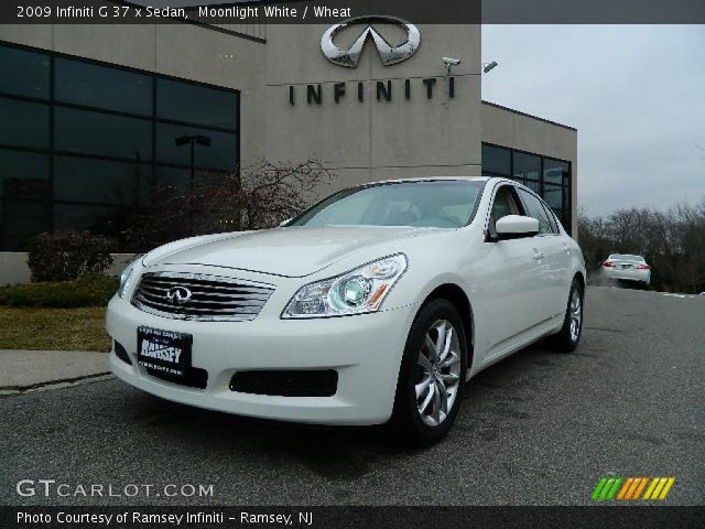 2009 Infiniti G 37 x Sedan in Moonlight White