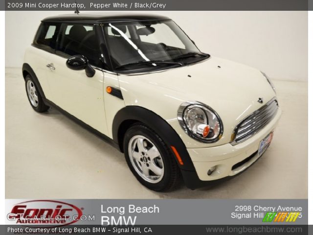 2009 Mini Cooper Hardtop in Pepper White