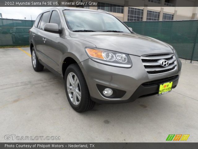 2012 Hyundai Santa Fe SE V6 in Mineral Gray