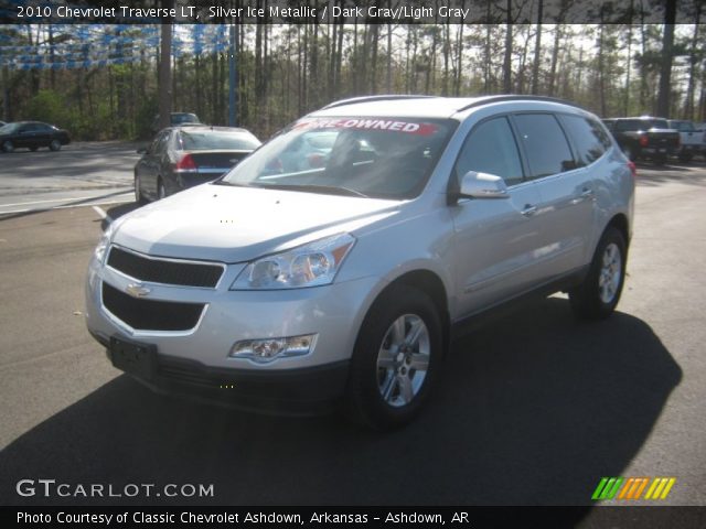 2010 Chevrolet Traverse LT in Silver Ice Metallic