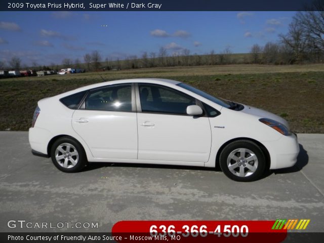 2009 Toyota Prius Hybrid in Super White