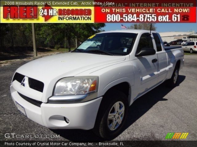 2008 Mitsubishi Raider LS Extended Cab in Arctic White