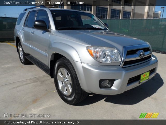 2007 Toyota 4Runner SR5 in Titanium Metallic
