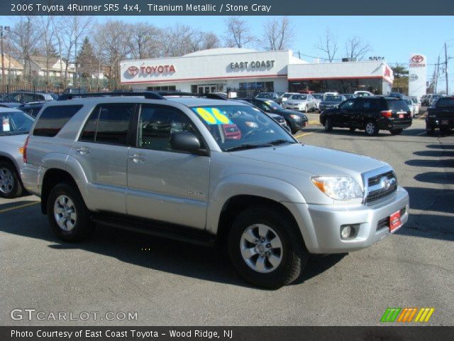 2006 Toyota 4Runner SR5 4x4 in Titanium Metallic