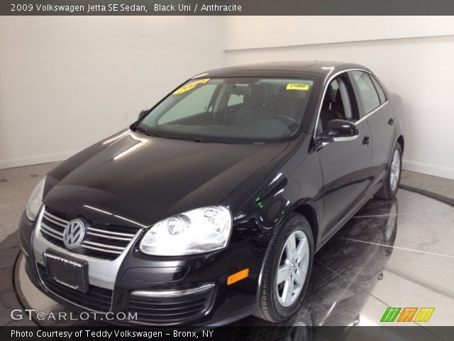 2009 Volkswagen Jetta SE Sedan in Black Uni