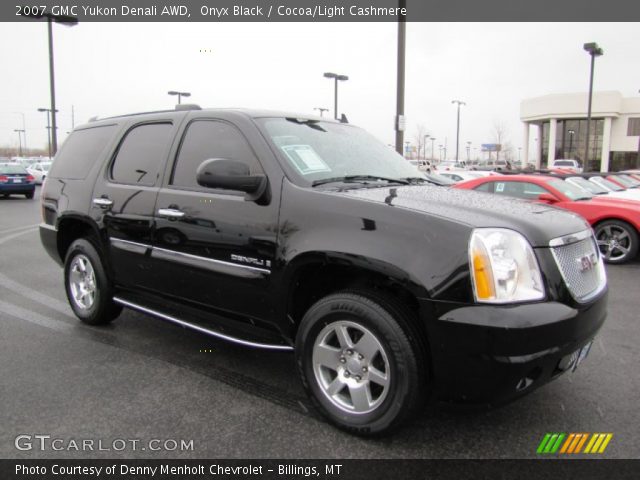 2007 GMC Yukon Denali AWD in Onyx Black