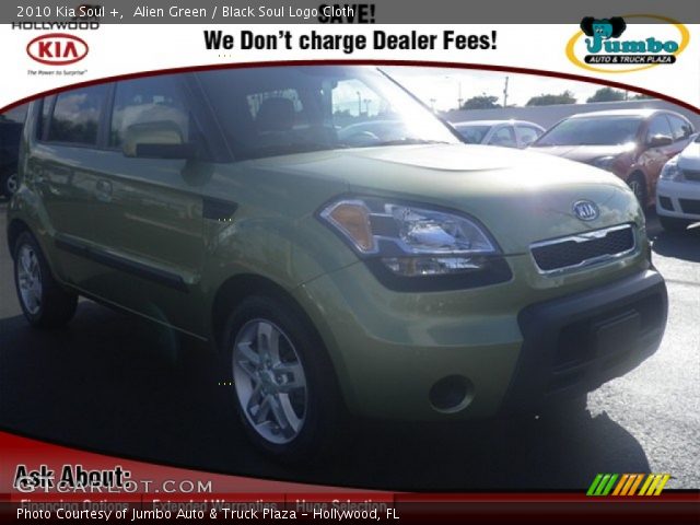 2010 Kia Soul + in Alien Green