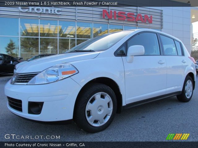 2009 Nissan Versa 1.8 S Hatchback in Fresh Powder