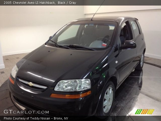 2005 Chevrolet Aveo LS Hatchback in Black