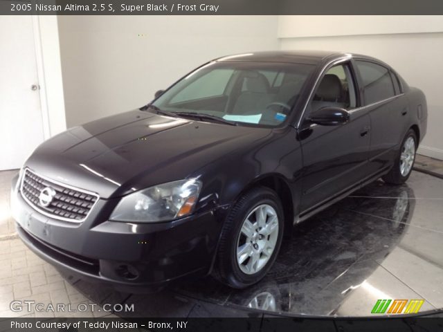 2005 Nissan Altima 2.5 S in Super Black