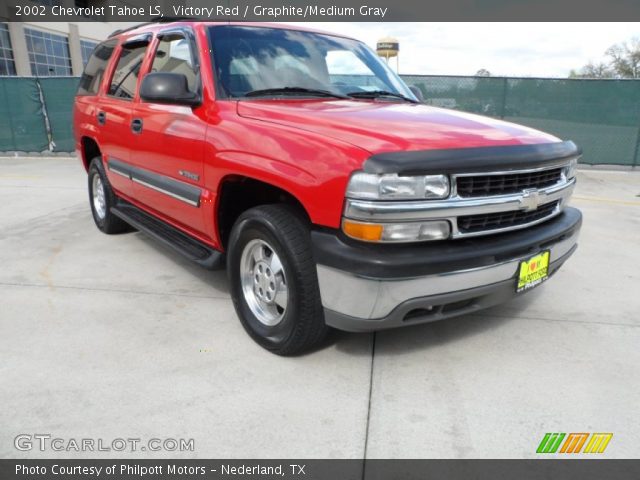 2002 Chevrolet Tahoe LS in Victory Red