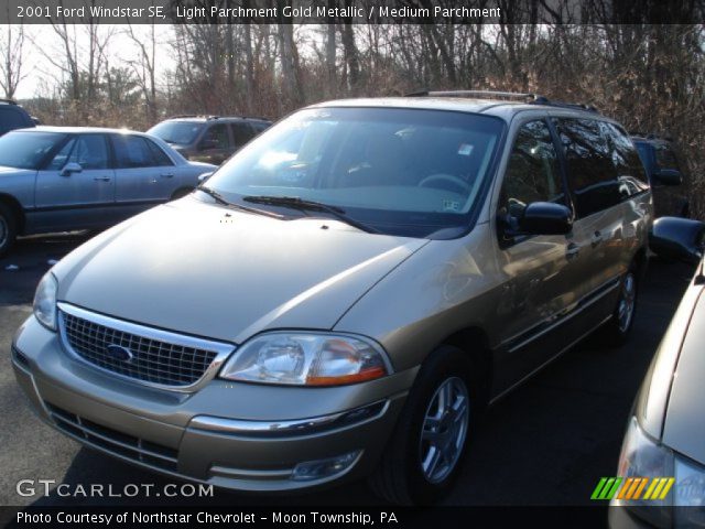 2001 Ford Windstar SE in Light Parchment Gold Metallic