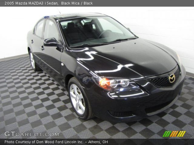 2005 Mazda MAZDA3 i Sedan in Black Mica