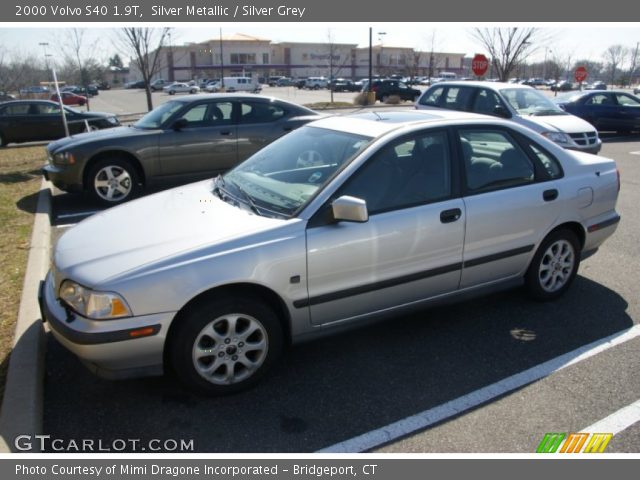 2000 Volvo S40 1.9T in Silver Metallic