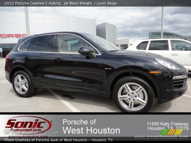 2012 Porsche Cayenne S Hybrid in Jet Black Metallic